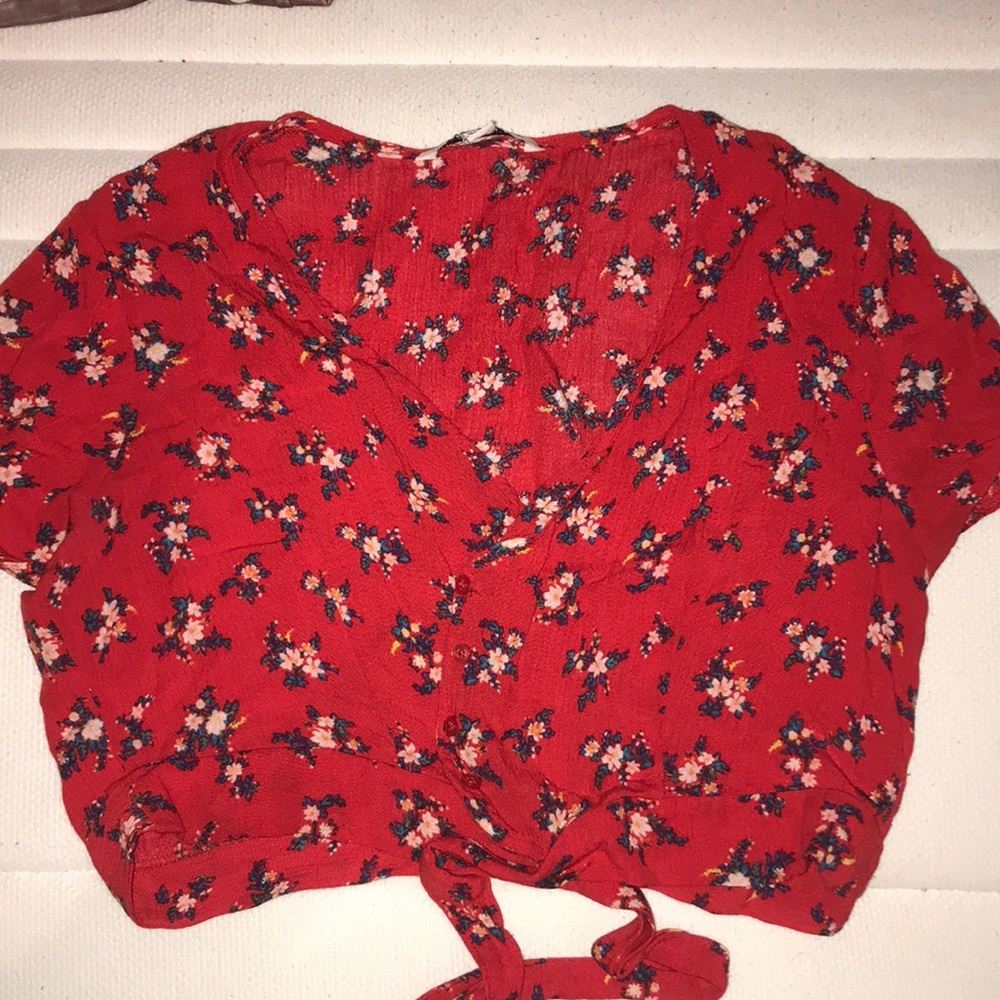 American eagle floral tie up crop top